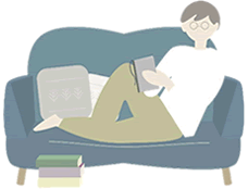 ソファでくつろぎながら本を読む女性のイラスト
